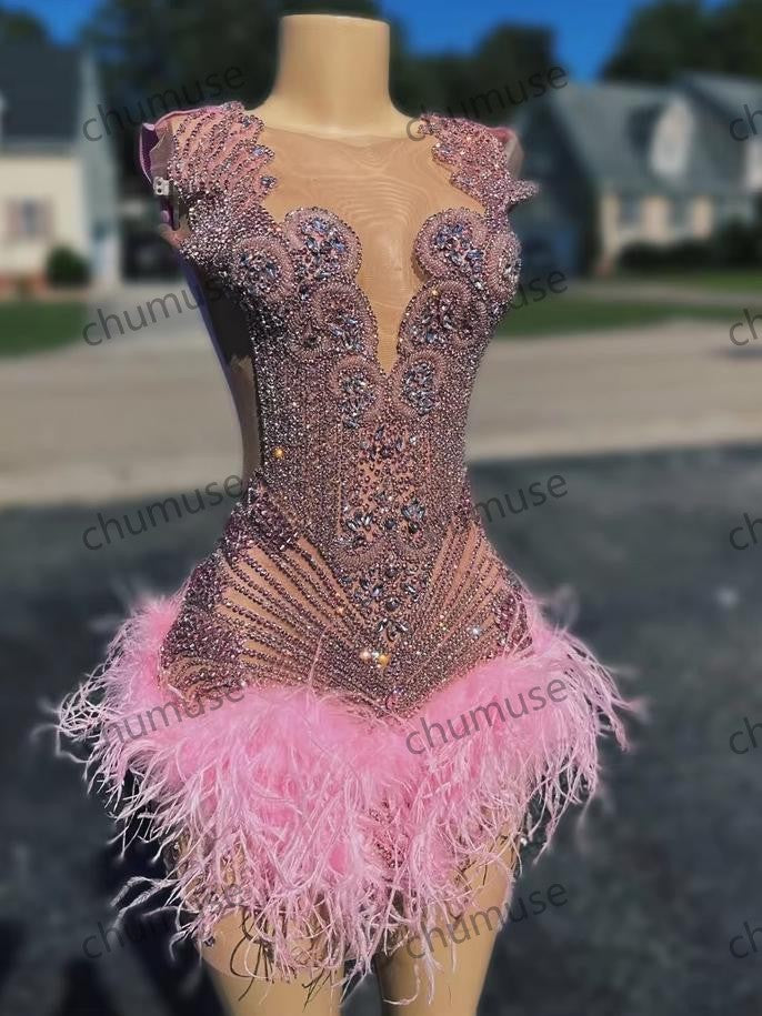 Paillettes, perles, cristaux, strass, fête d'anniversaire, plumes, cocktail, personnalisé