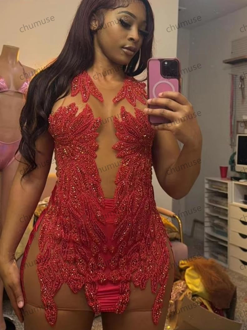 Robe de bal courte unique en perles rouges et strass pour fille noire, robe de luxe pour anniversaire, bal masqué, mini cocktail pailleté