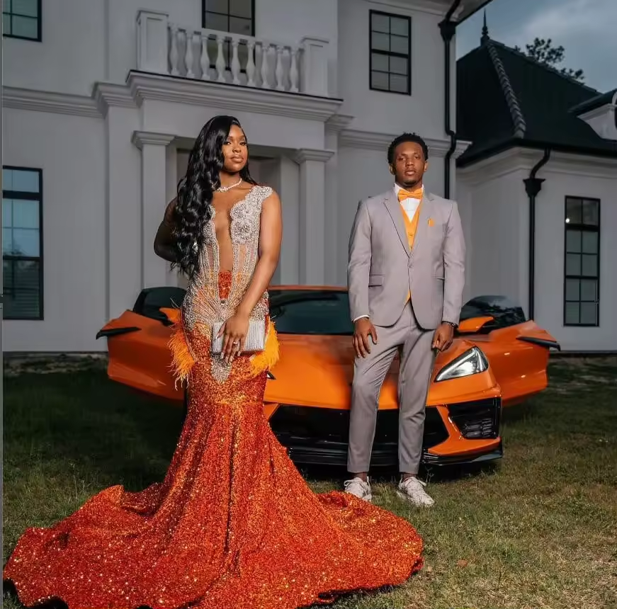 Vestidos de noche formales de sirena naranja brillante 2025 de lujo con diamantes de cristal de terciopelo de malla transparente para graduación y cumpleaños, tamaño personalizado