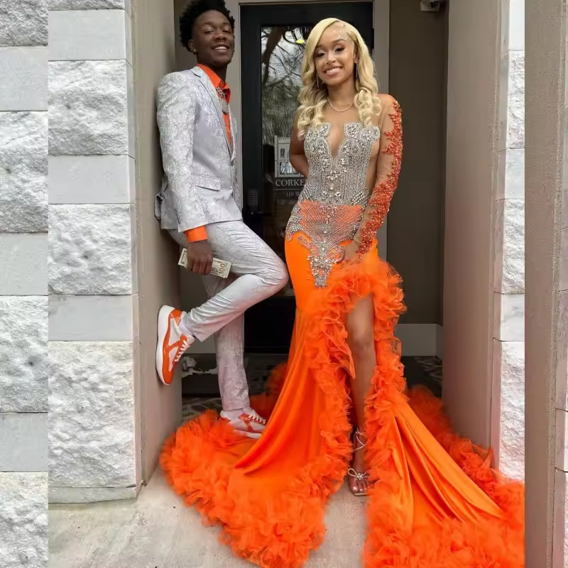 Vestidos de baile de luxo com fenda laranja 2025, vestidos de festa para mulheres africanas com contas, vestidos de formatura personalizados