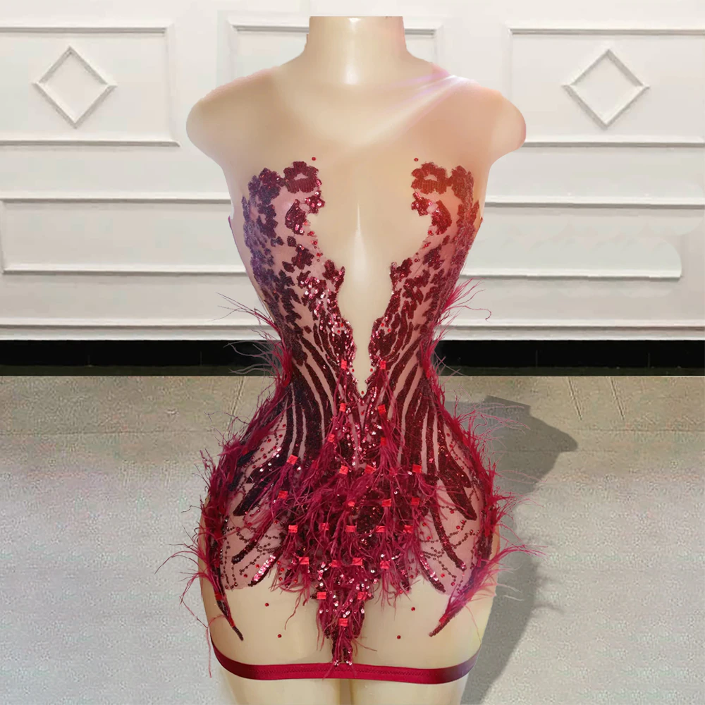 Robe de bal courte et transparente pour filles noires sexy pour fête d'anniversaire, paillettes scintillantes, plumes, robes de cocktail rouges personnalisées pour femmes 