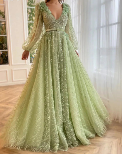 فستان سهرة طويل الأكمام مزين بالترتر وفتحة رقبة على شكل حرف V وتصميم بوهيمي أنيق من Vestidos De Novia 