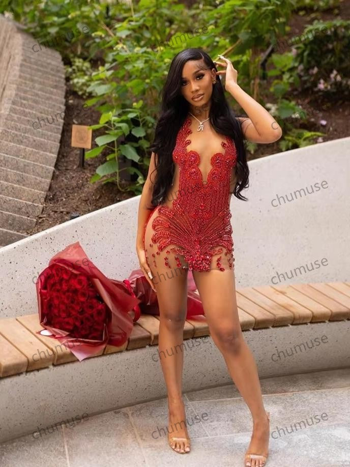 Robe de bal courte rouge à col licou pour fille noire, perles et strass 