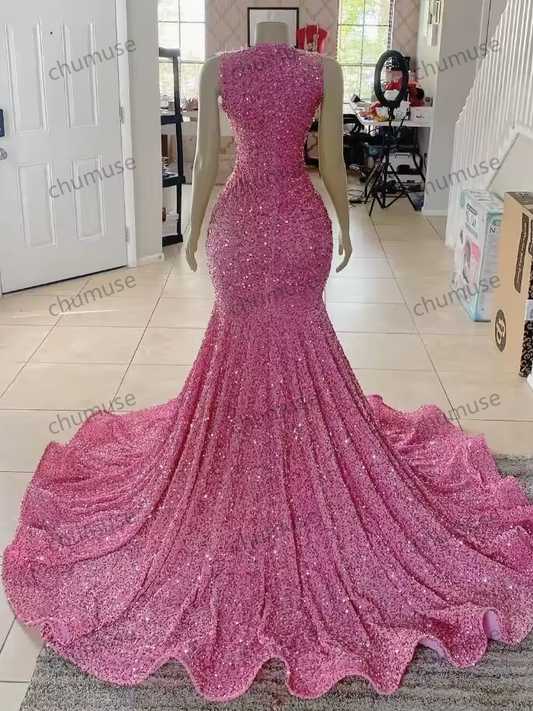 Lindo vestido de festa de formatura de sereia rosa luxuoso de veludo com penas de cristal preto para meninas vestido de rainha de aniversário