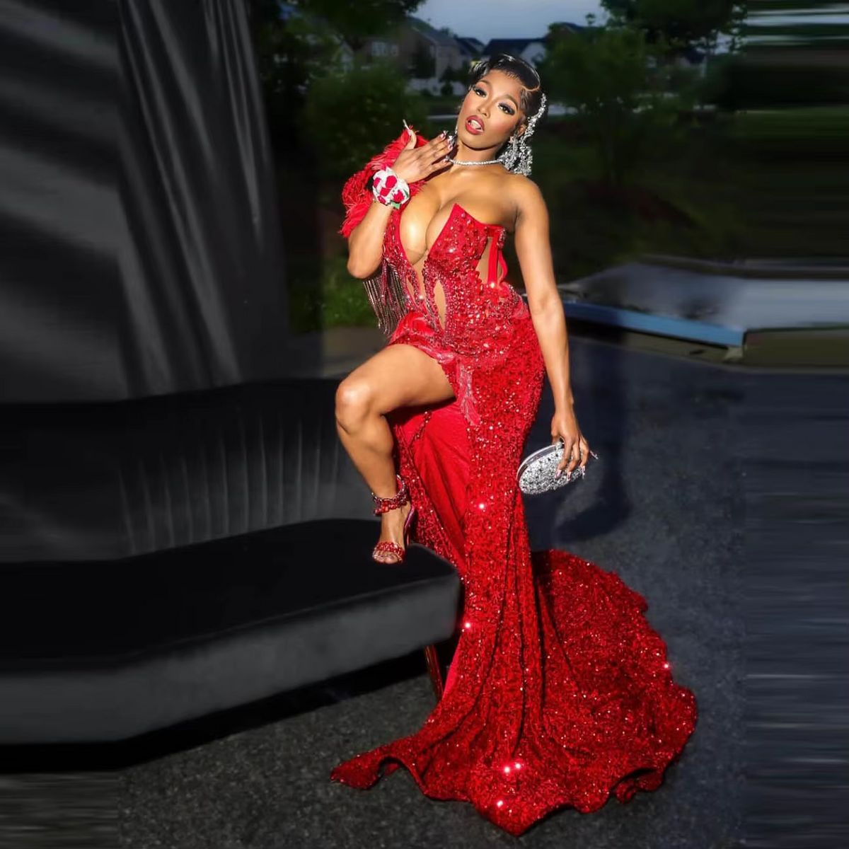 Robe de soirée sirène sexy à paillettes, décolleté sexy, plumes, pompons, laçage dans le dos, robe de soirée sirène Aso Ebi