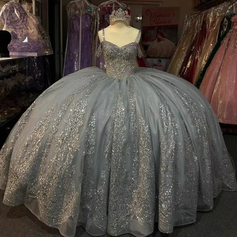 Robe de bal grise brillante, épaules dénudées, avec appliques en dentelle, perles et tulle cristal, pour fête d'anniversaire, 16 ans