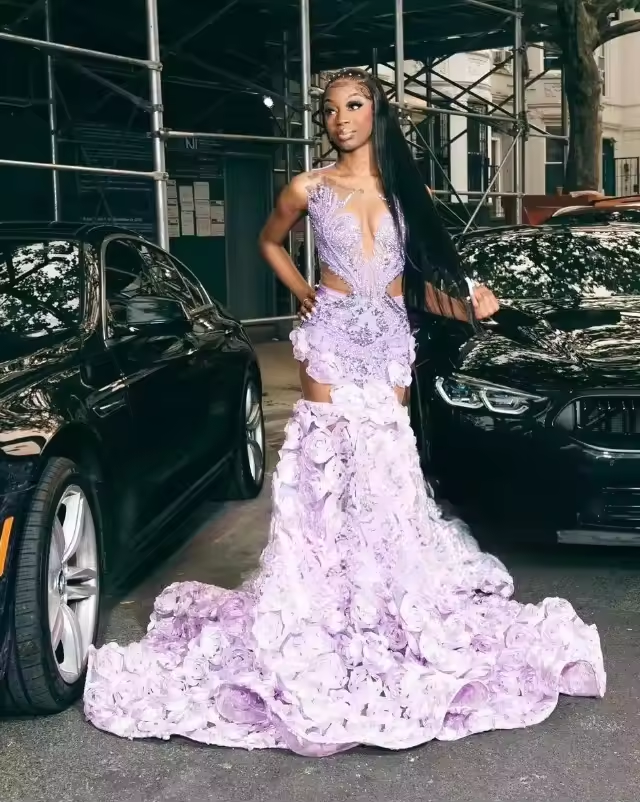 Vestidos de festa de formatura luxuosos em lilás claro com sereia para meninas negras 2025 com flores 3D personalizadas e transparentes