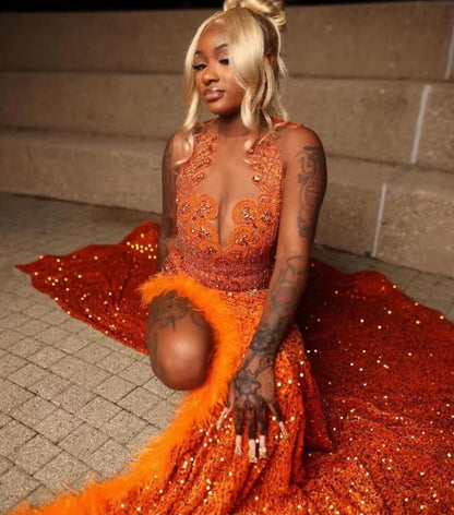 Robe de soirée luxueuse et chaude pour filles noires, ornée de diamants, de paillettes et de perles, nouvelle collection sexy à fente haute et plumes