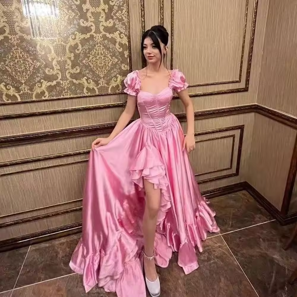 Robe de princesse rose élégante en forme de A, style corset, tenue de soirée d'anniversaire, avec volants et fente sur la jambe, idéale pour les occasions spéciales
