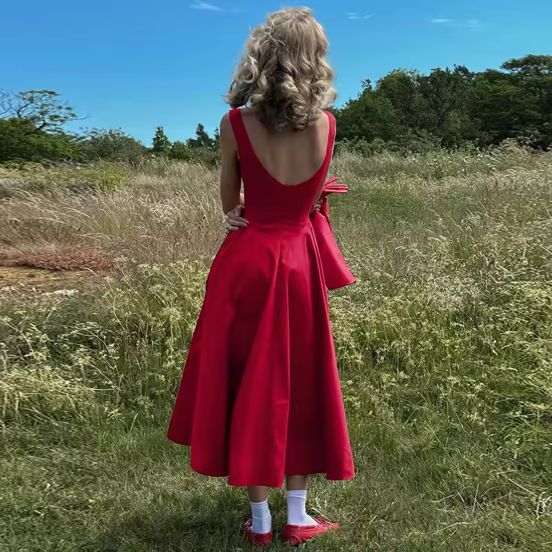 Robes élégantes et belles pour femmes, robes de fête du Nouvel An rouges sans manches, robe d'anniversaire décontractée et sexy, 2025