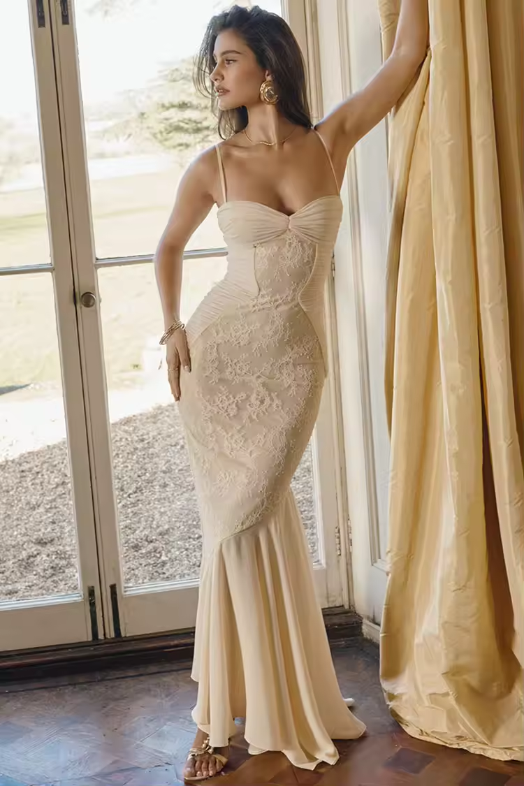 Summer Women's New Dress One-line Collar Strapless Sleeveless Off-shoulder Solid Color Dress Slim Sexy Lace Embroidered Dress