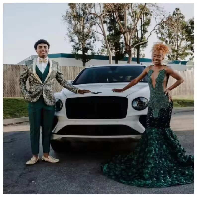 Green African American Prom Dresses Sheer Sequins Floral Beaded Black Girls Nigeria Robe De Soiree Evening Dress Gown Customized