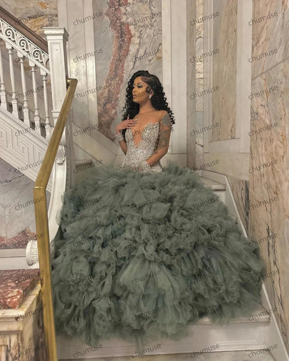 Vestidos de noche de sirena de lujo con diamantes plateados y volantes de cristal con cuentas extra abullonadas 