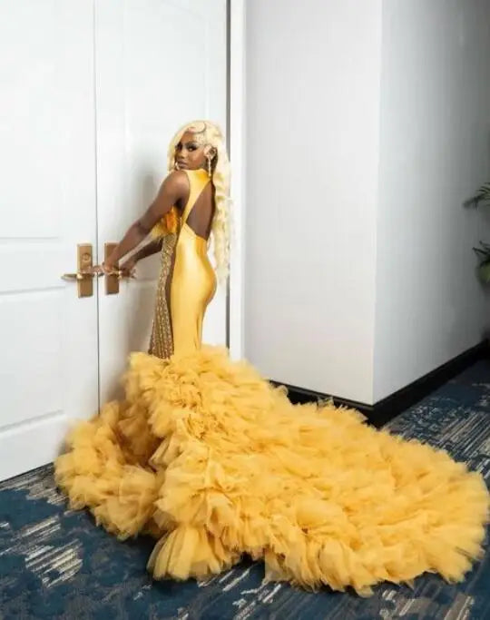 Hermosos vestidos de fiesta de sirena con cuello transparente, apliques de encaje, volantes de cuentas, cola, vestidos de noche sin espalda, vestidos de fiesta formales para mujer