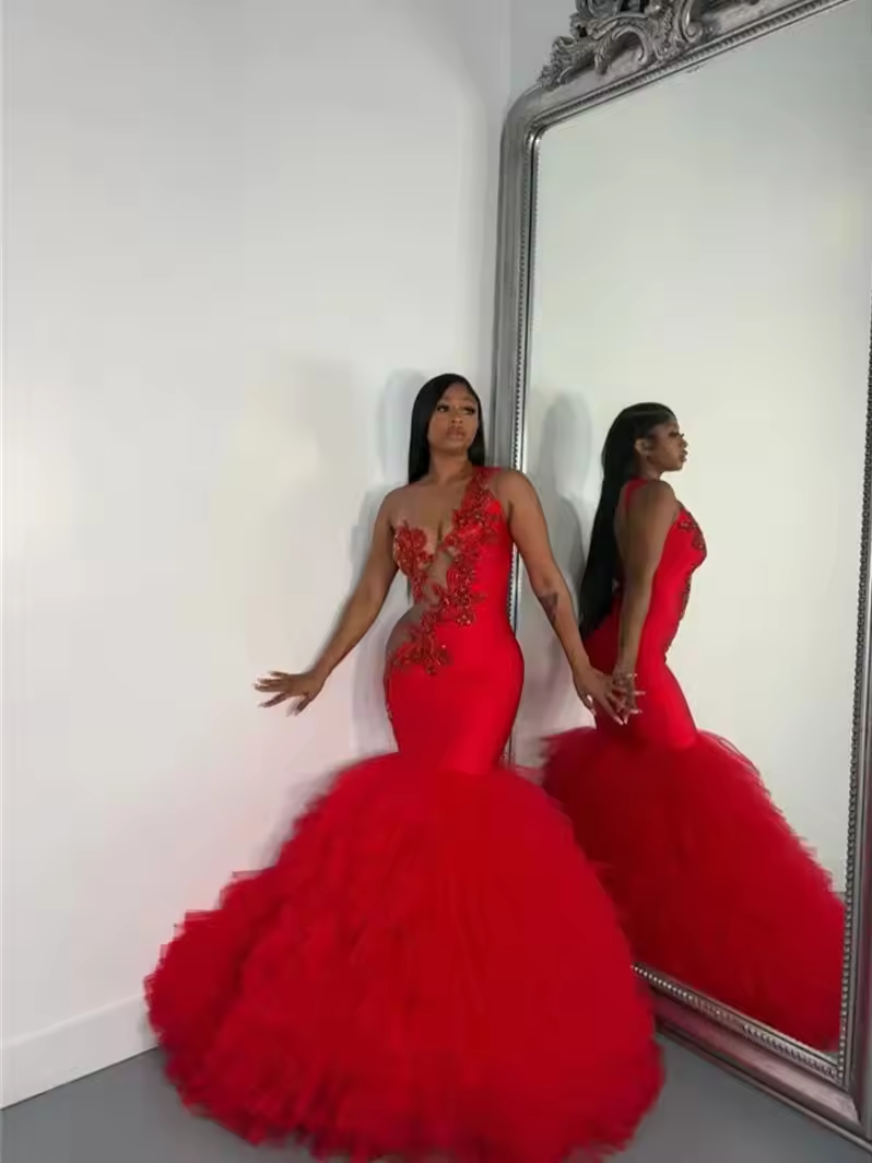 Vestido de baile luxuoso vermelho sereia 2025, costas abertas, miçangas, diamantes, babados em camadas, festa de aniversário, vestidos de noite personalizados