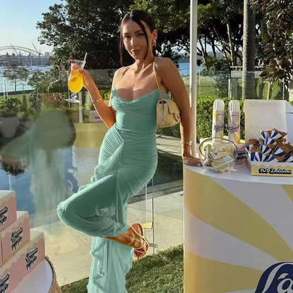 Nouveautés Robe moulante à bretelles spaghetti Robe longue froncée tendance pour femmes