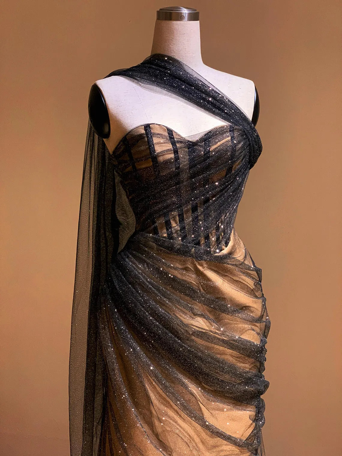 Robe de gala glamour / Robe de soirée élégante / Robe pour événement spécial / Robe sirène scintillante / Robe d'invitée de mariage enchanteresse