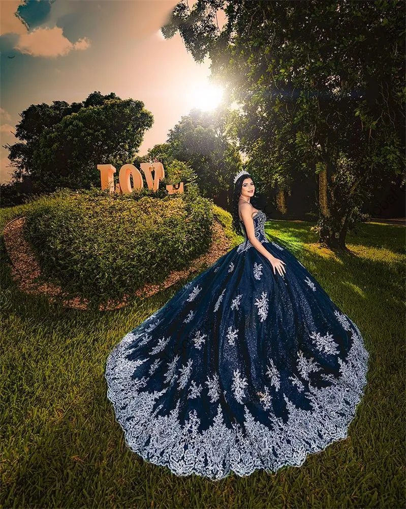 2023 Luxury Sweetheart Quinceanera Dress Beaded Ball Gown Princess Sweet 16 Pageant Birthday Party Vestidos De 15 Anos