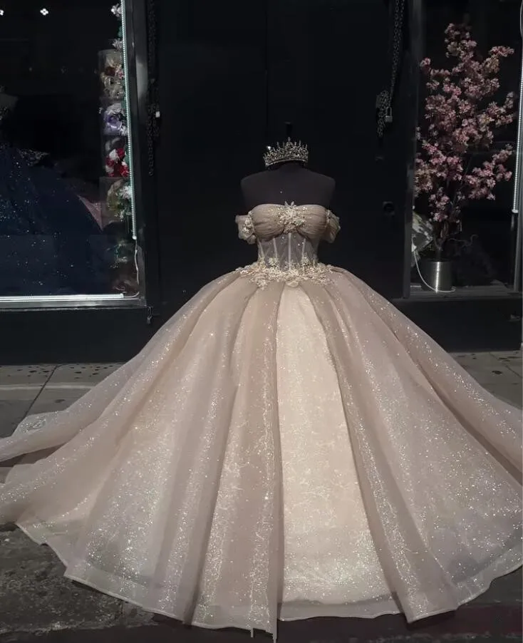 الشمبانيا سباركلي الأميرة فساتين Quinceanera قبالة الكتف جيلتر مشد فيستدوس دي 15 años quinceañeras الحلو 16 حفلة موسيقية