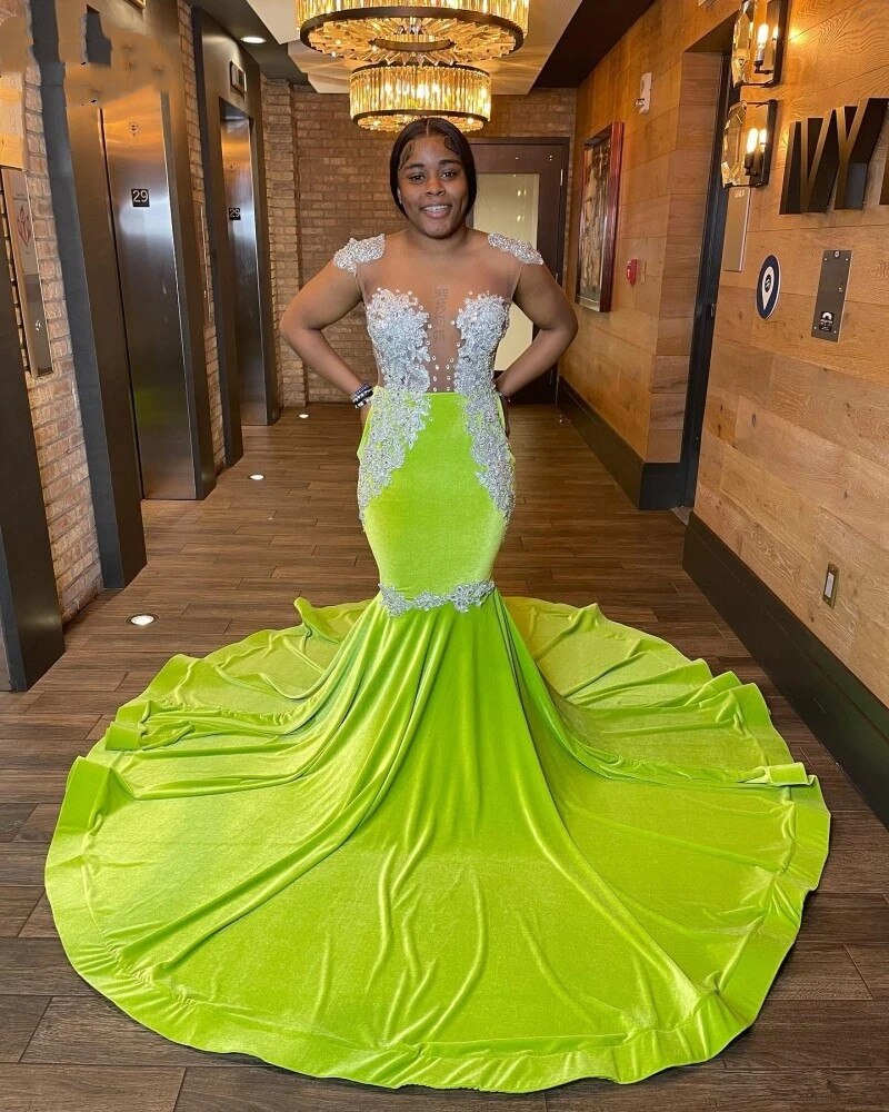 Sexy Backless Black Girls Mermaid Prom Dresses Limen Green Velvet Lace Applique Women Party Dress vestido de fiesta de boda